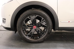 Vehicle image DS AUTOMOBILES 3 Crossback E-Tense Performance Line