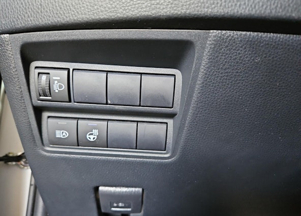 Vehicle image 13 Vehicle image 13