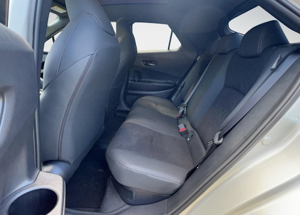 Vehicle image 14 Vehicle image 14