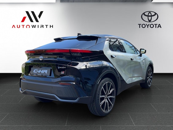 Vehicle image 4 Vehicle image 4