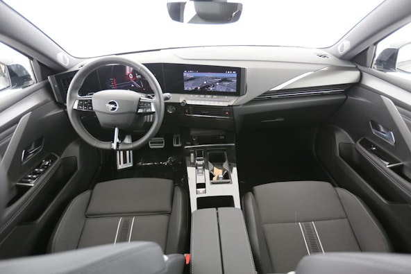 Vehicle image 4 Vehicle image 4