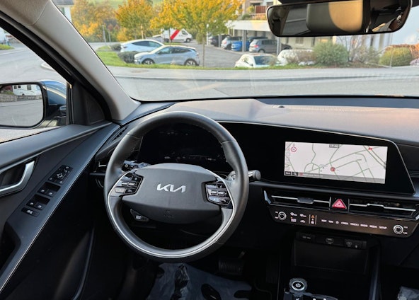 Vehicle image 13 Vehicle image 13