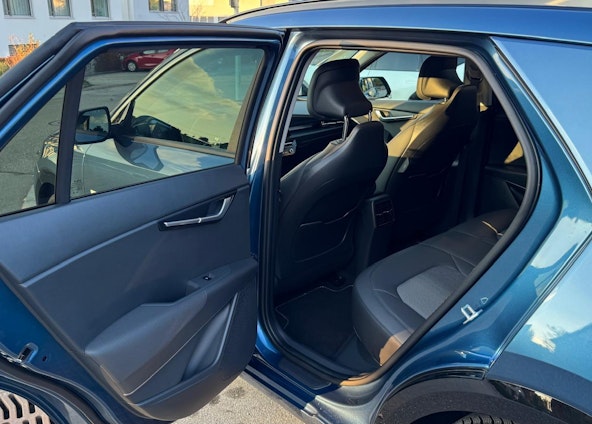 Vehicle image 10 Vehicle image 10