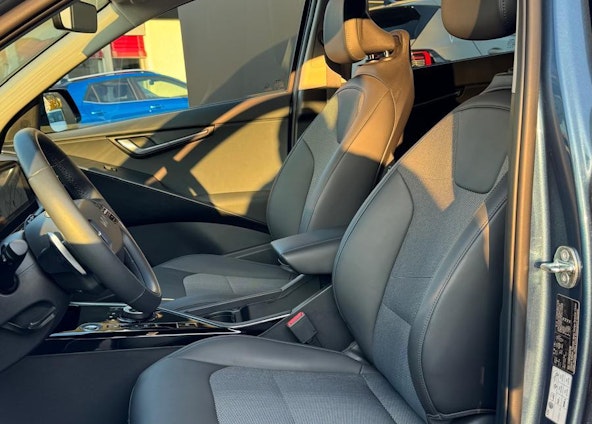 Vehicle image 11 Vehicle image 11