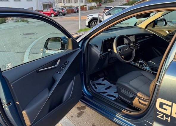 Vehicle image 9 Vehicle image 9