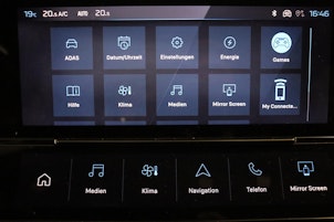 Vehicle image PEUGEOT 308 1.6 PHEV 180 GT