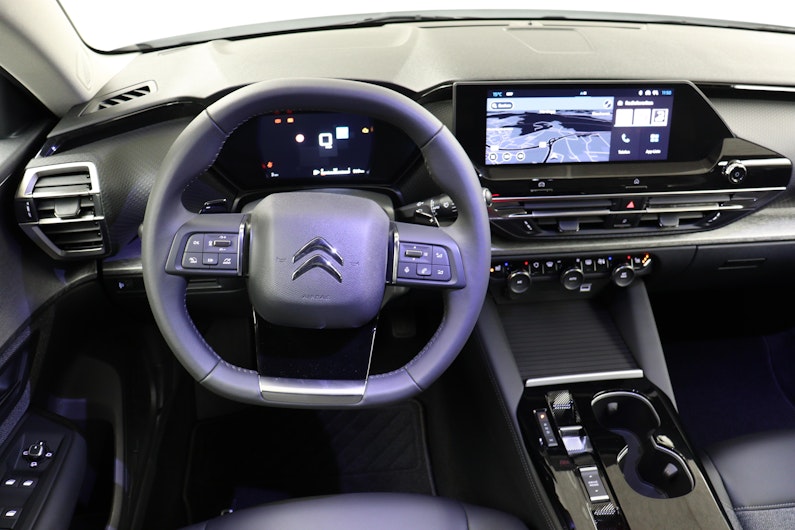 Vehicle image CITROEN C5 X