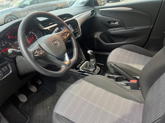 Vehicle image 8 Vehicle image 8