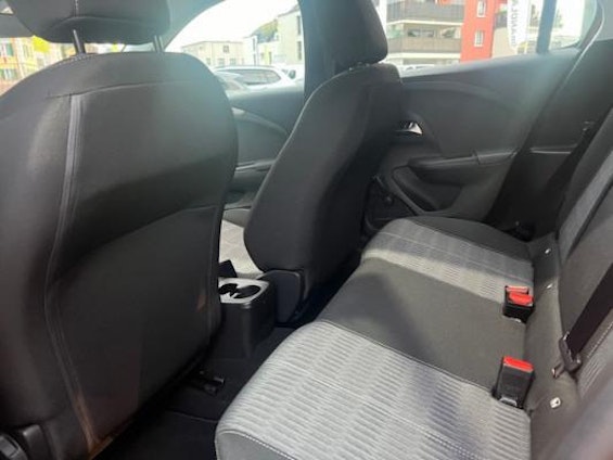 Vehicle image 6 Vehicle image 6