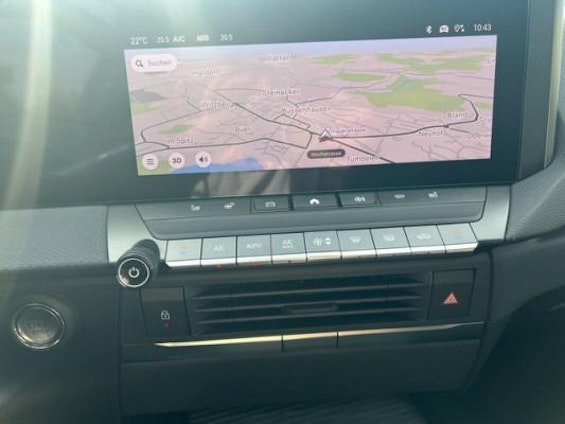 Vehicle image 12 Vehicle image 12