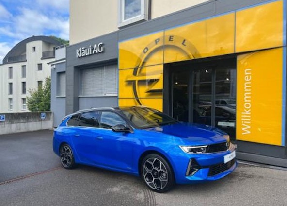 First vehicle image First vehicle image