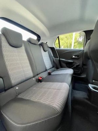 Vehicle image 6 Vehicle image 6