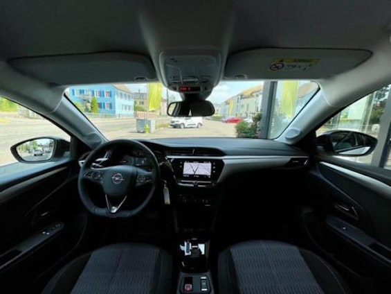 Vehicle image 4 Vehicle image 4