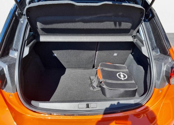 Vehicle image 8 Vehicle image 8