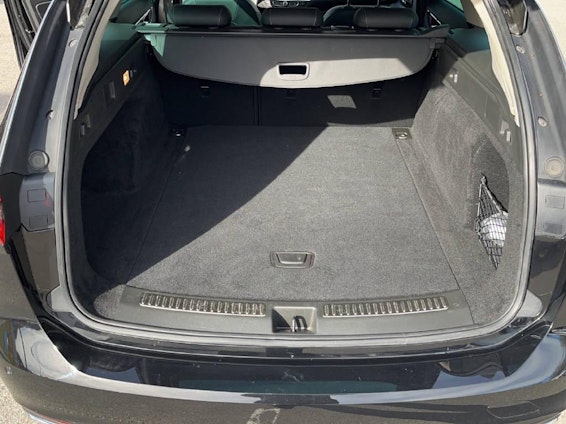 Vehicle image 8 Vehicle image 8