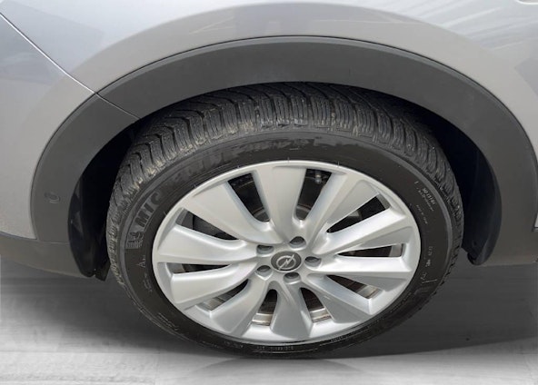 Vehicle image 9 Vehicle image 9