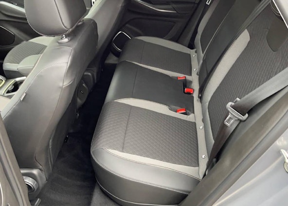 Vehicle image 7 Vehicle image 7