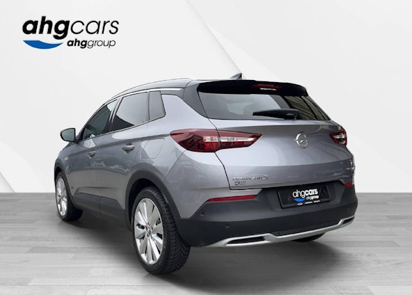 Vehicle image 2 Vehicle image 2