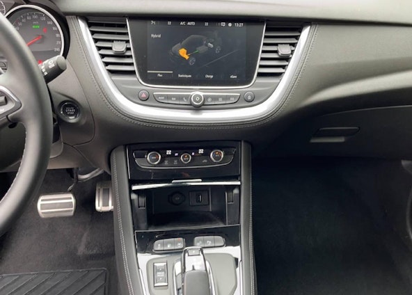 Vehicle image 6 Vehicle image 6