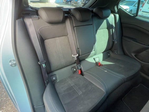 Vehicle image 7 Vehicle image 7