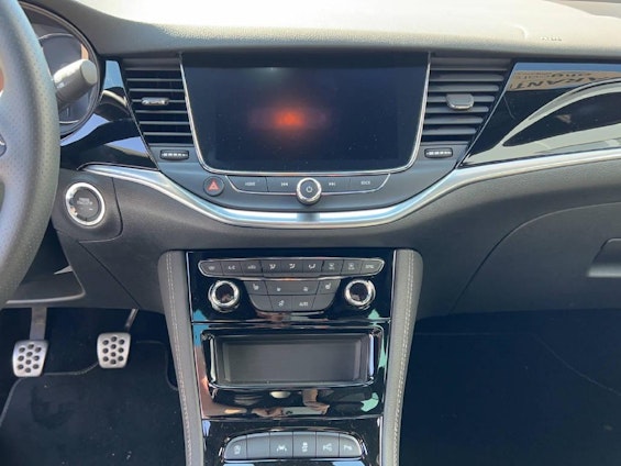 Vehicle image 6 Vehicle image 6