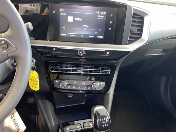 Vehicle image 6 Vehicle image 6