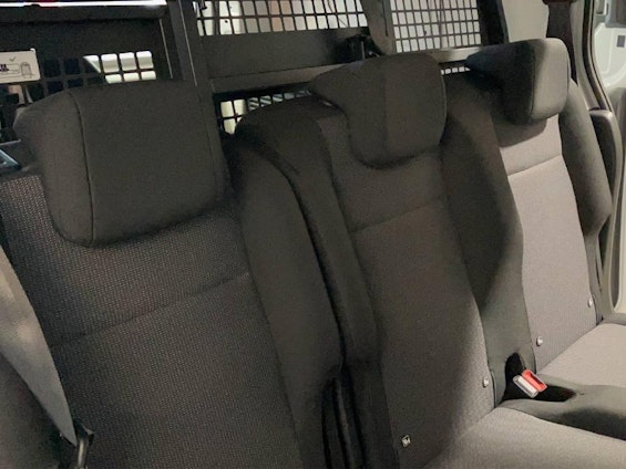 Vehicle image 7 Vehicle image 7