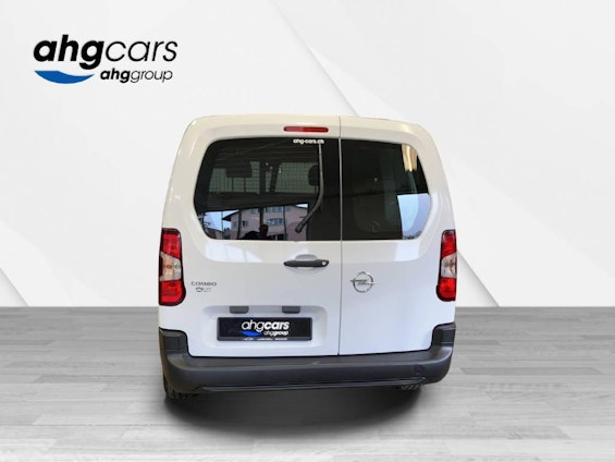 Vehicle image 3 Vehicle image 3