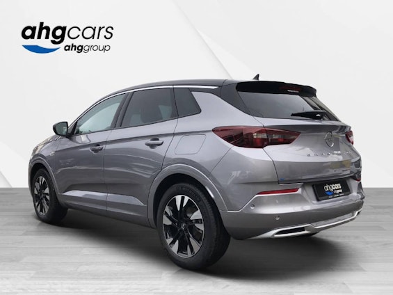 Vehicle image 2 Vehicle image 2