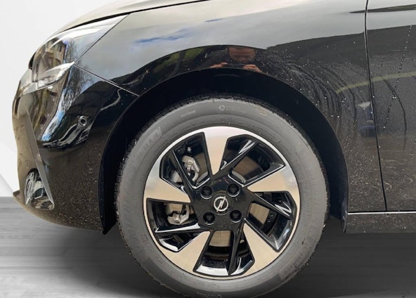 Vehicle image 9 Vehicle image 9