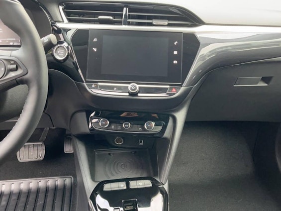 Vehicle image 6 Vehicle image 6