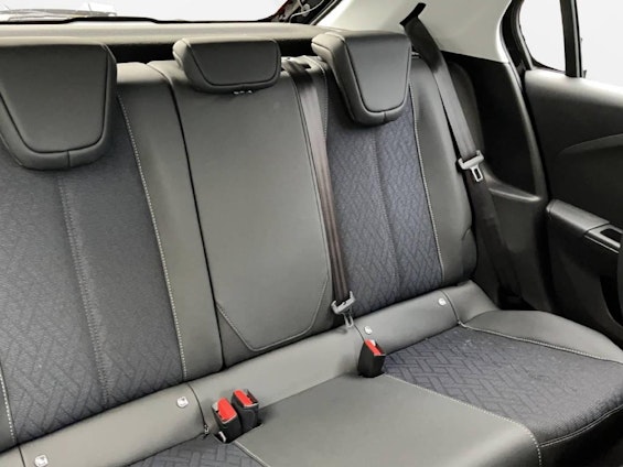 Vehicle image 7 Vehicle image 7