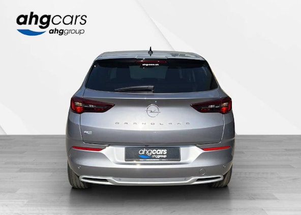 Vehicle image 3 Vehicle image 3