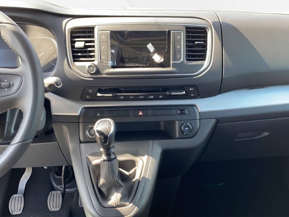 Vehicle image 6 Vehicle image 6