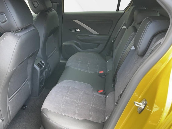 Vehicle image 7 Vehicle image 7