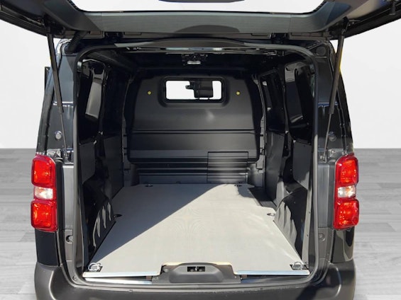 Vehicle image 7 Vehicle image 7