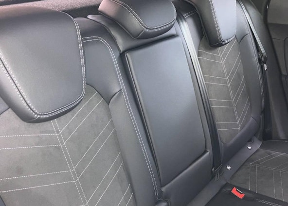 Vehicle image 7 Vehicle image 7