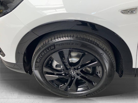 Vehicle image 9 Vehicle image 9