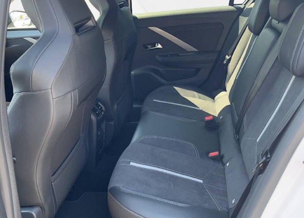 Vehicle image 7 Vehicle image 7