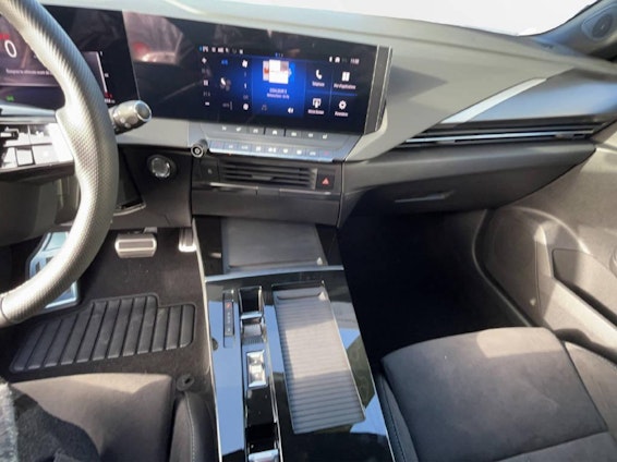 Vehicle image 6 Vehicle image 6