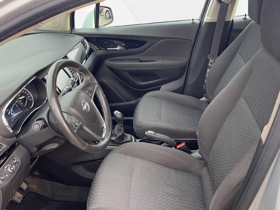 Vehicle image 4 Vehicle image 4