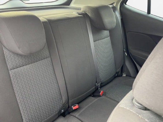 Vehicle image 7 Vehicle image 7