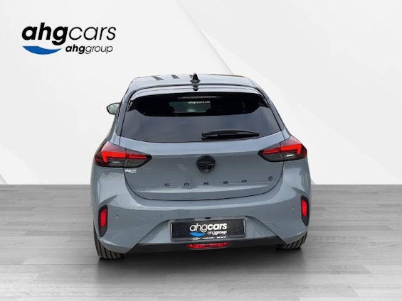 Vehicle image 3 Vehicle image 3