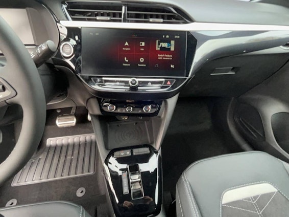 Vehicle image 6 Vehicle image 6