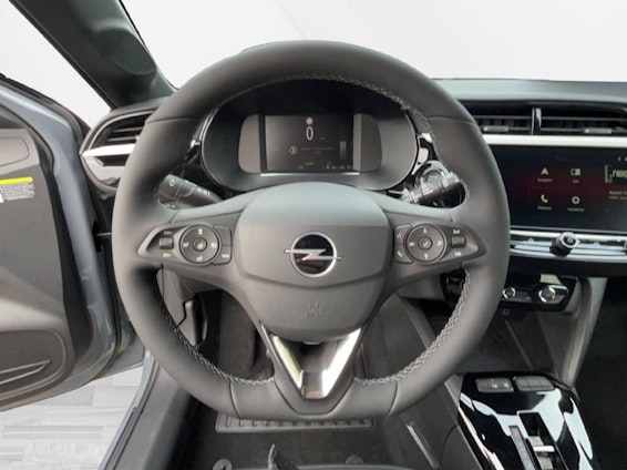 Vehicle image 5 Vehicle image 5