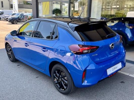 Vehicle image 4 Vehicle image 4