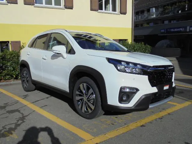 Suzuki S-Cross 1.5 Compact Top Hybrid 4x4