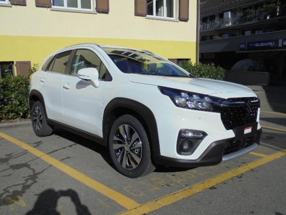 First vehicle image
