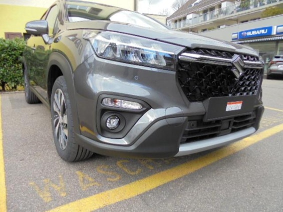 Vehicle image 7