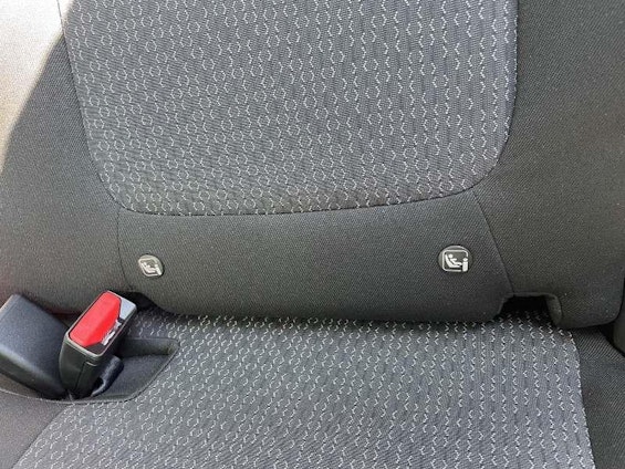 Vehicle image 13 Vehicle image 13